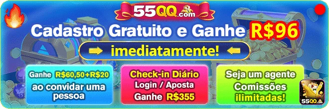 Usuário usando celular para acessar jogos na 55qq.com